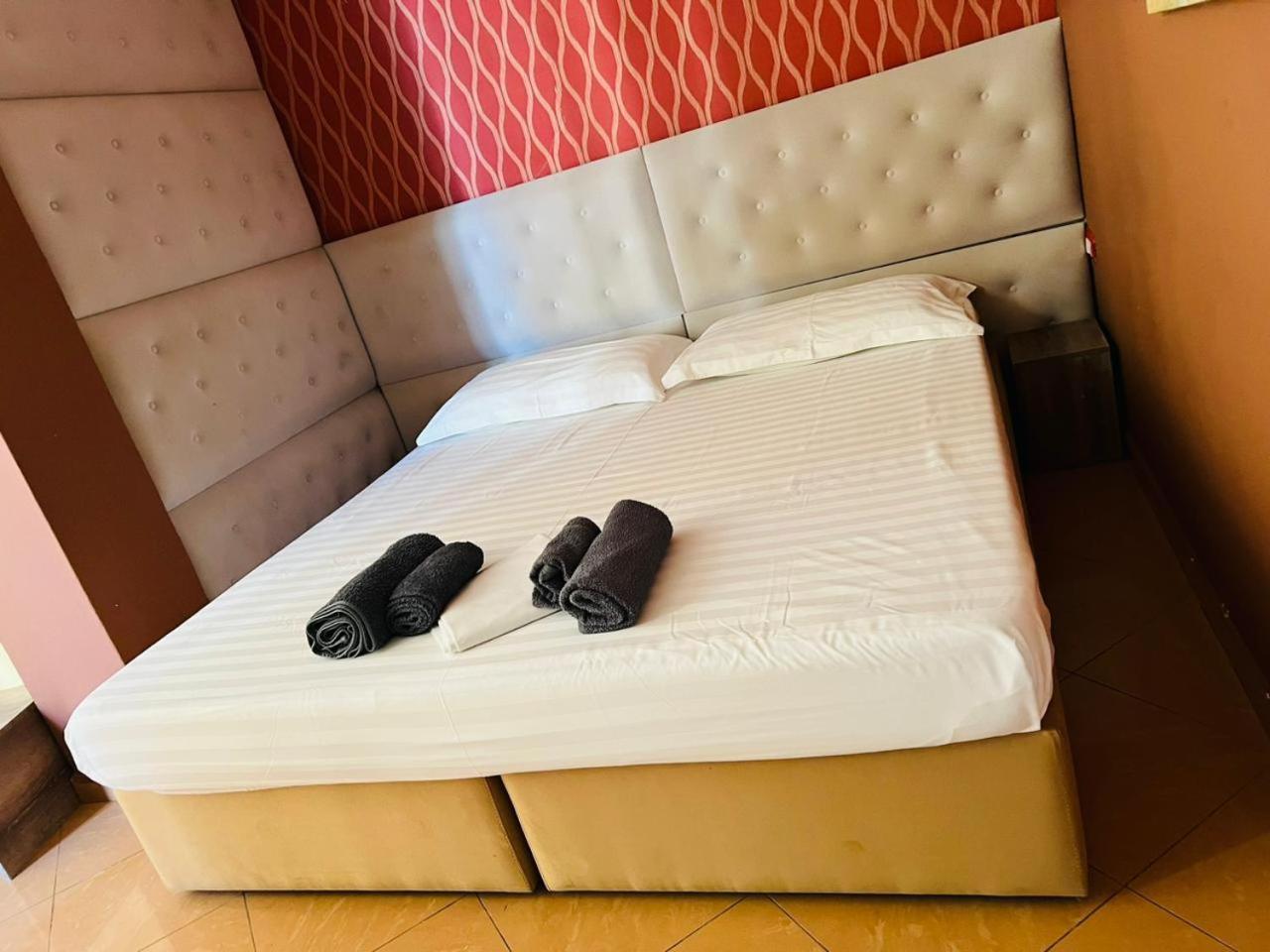 Inn Hotel Škalngur Exteriér fotografie