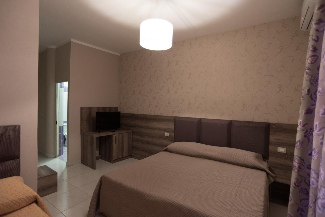 Inn Hotel Škalngur Exteriér fotografie