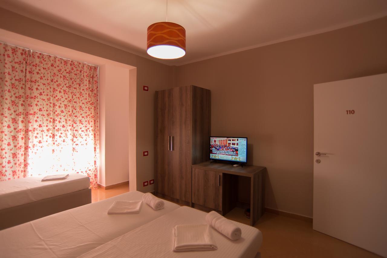 Inn Hotel Škalngur Exteriér fotografie