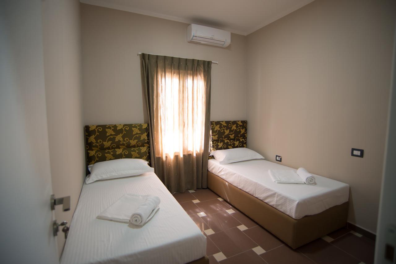 Inn Hotel Škalngur Exteriér fotografie