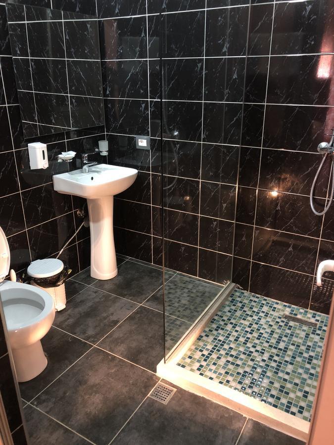 Inn Hotel Škalngur Exteriér fotografie